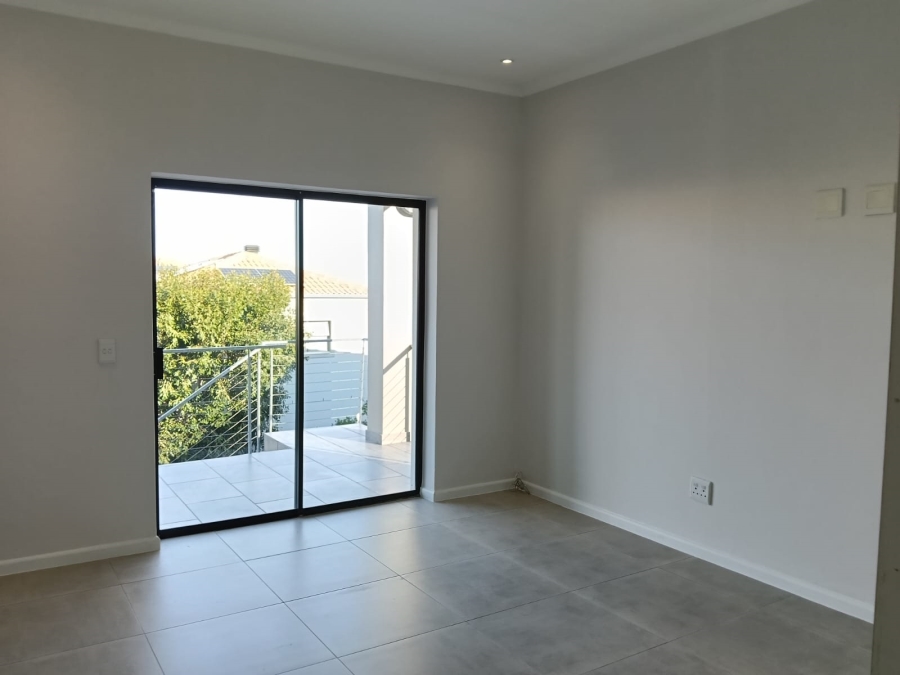 4 Bedroom Property for Sale in Berghof Western Cape